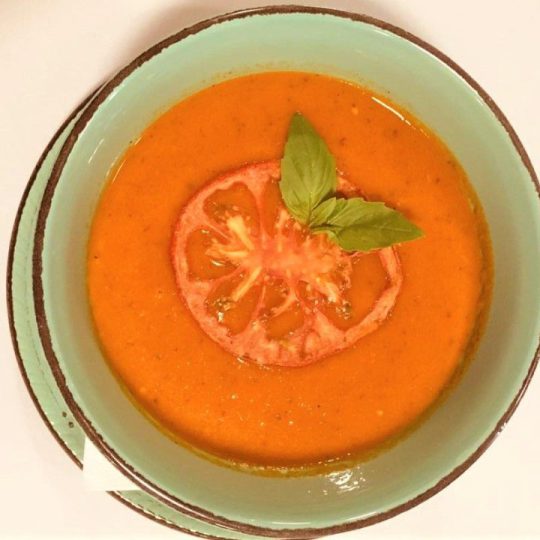 Supë Domatesh